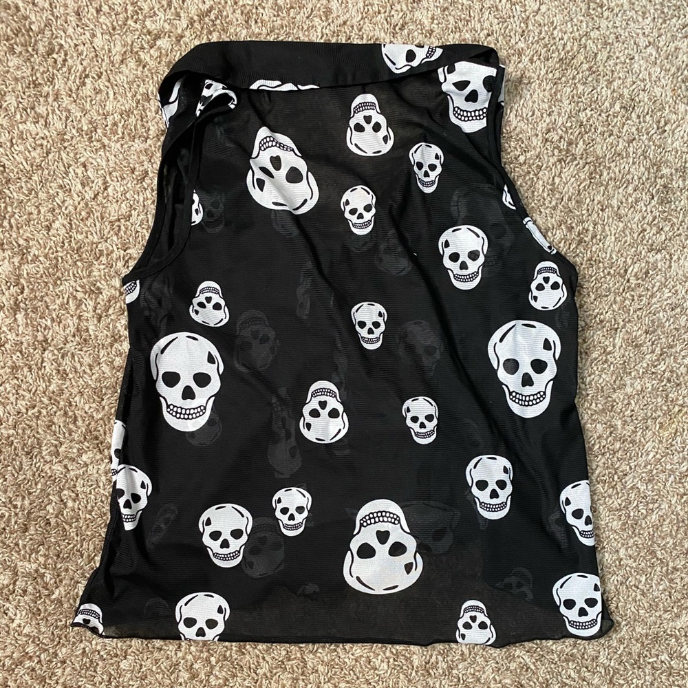 Julie’s Closet Skull Sheer Sleeveless Top - Picture 5 of 5